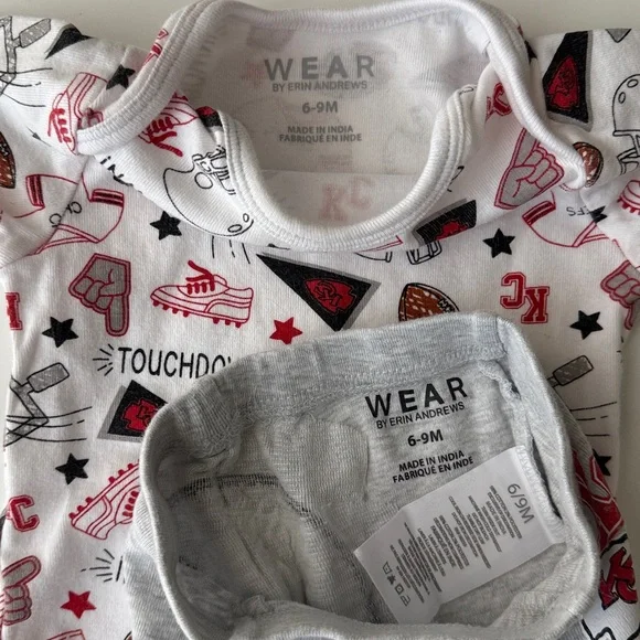 Kansas City Chiefs Baby Bundle 6 Months - Picture 13 of 16